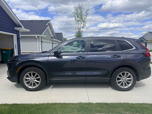 Used 2024 Honda CR-V EX-L image 5