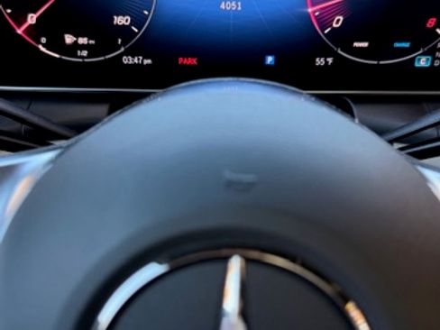 Used 2025 Mercedes-Benz GLC 300 4MATIC image 20