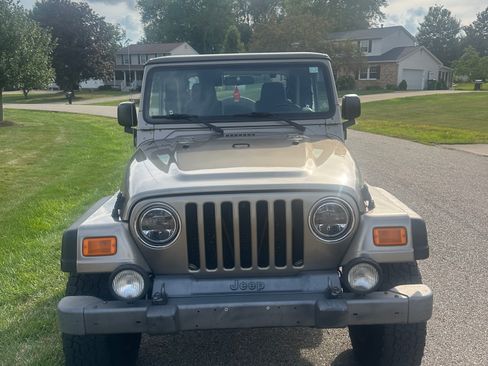 Used 2003 Jeep Wrangler Sport image 2