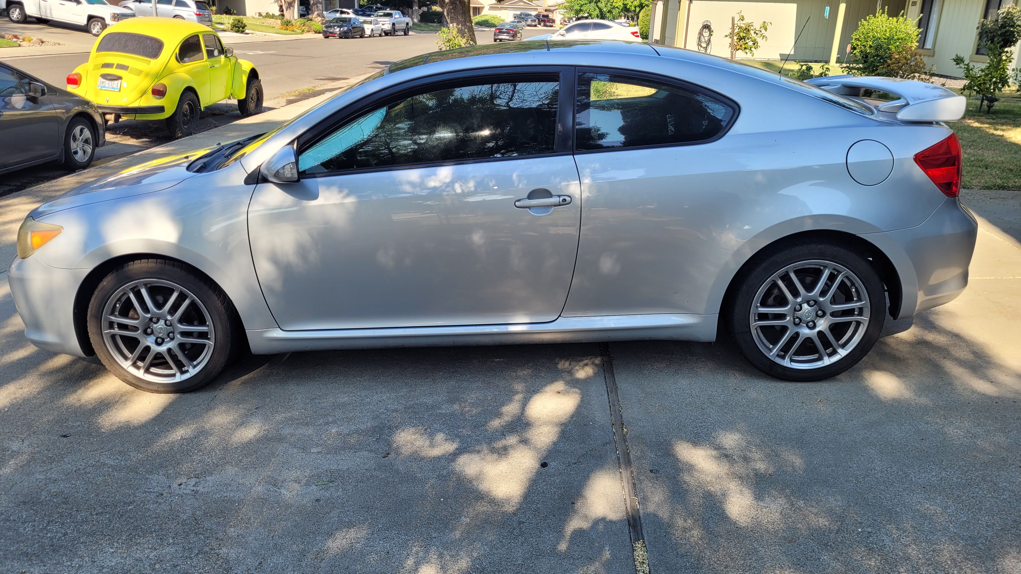 Used 2007 Scion tC FWD image 1