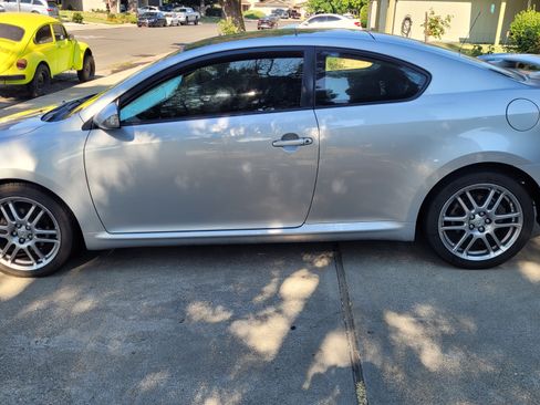 Used 2007 Scion tC image 1