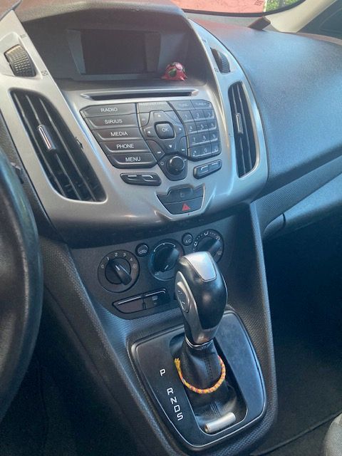 Used 2016 Ford Transit Connect XLT FWD image 8