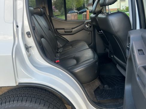 Used 2010 Nissan Xterra SE AWD/4WD image 9