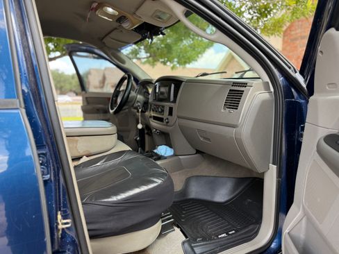 Used 2006 Dodge Ram 2500 Truck SLT AWD/4WD image 12