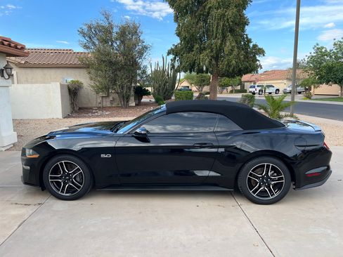 Used 2023 Ford Mustang GT Premium image 1