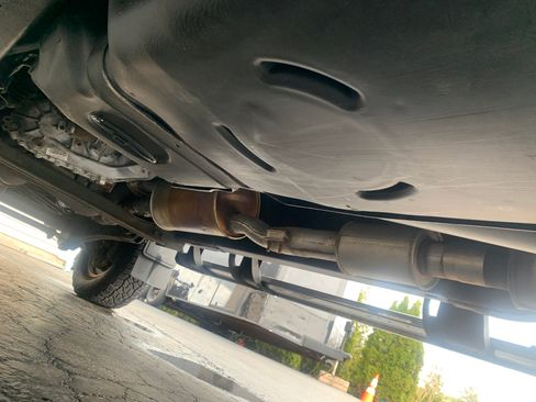 Used 2017 Ford F350 XLT image 10