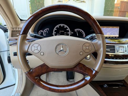 Used 2010 Mercedes-Benz S 550 image 23