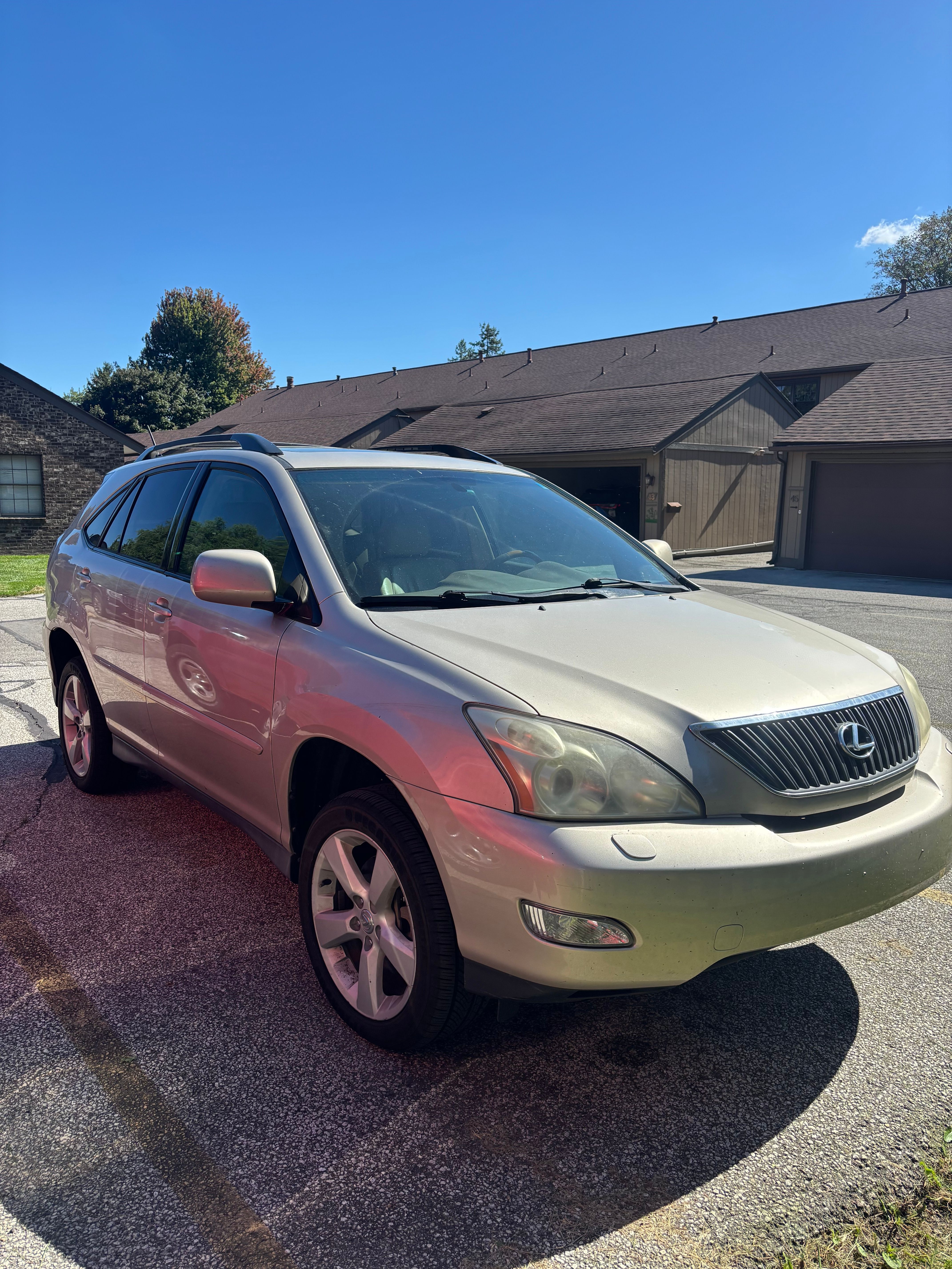 Used 2005 Lexus RX 330 AWD image 1