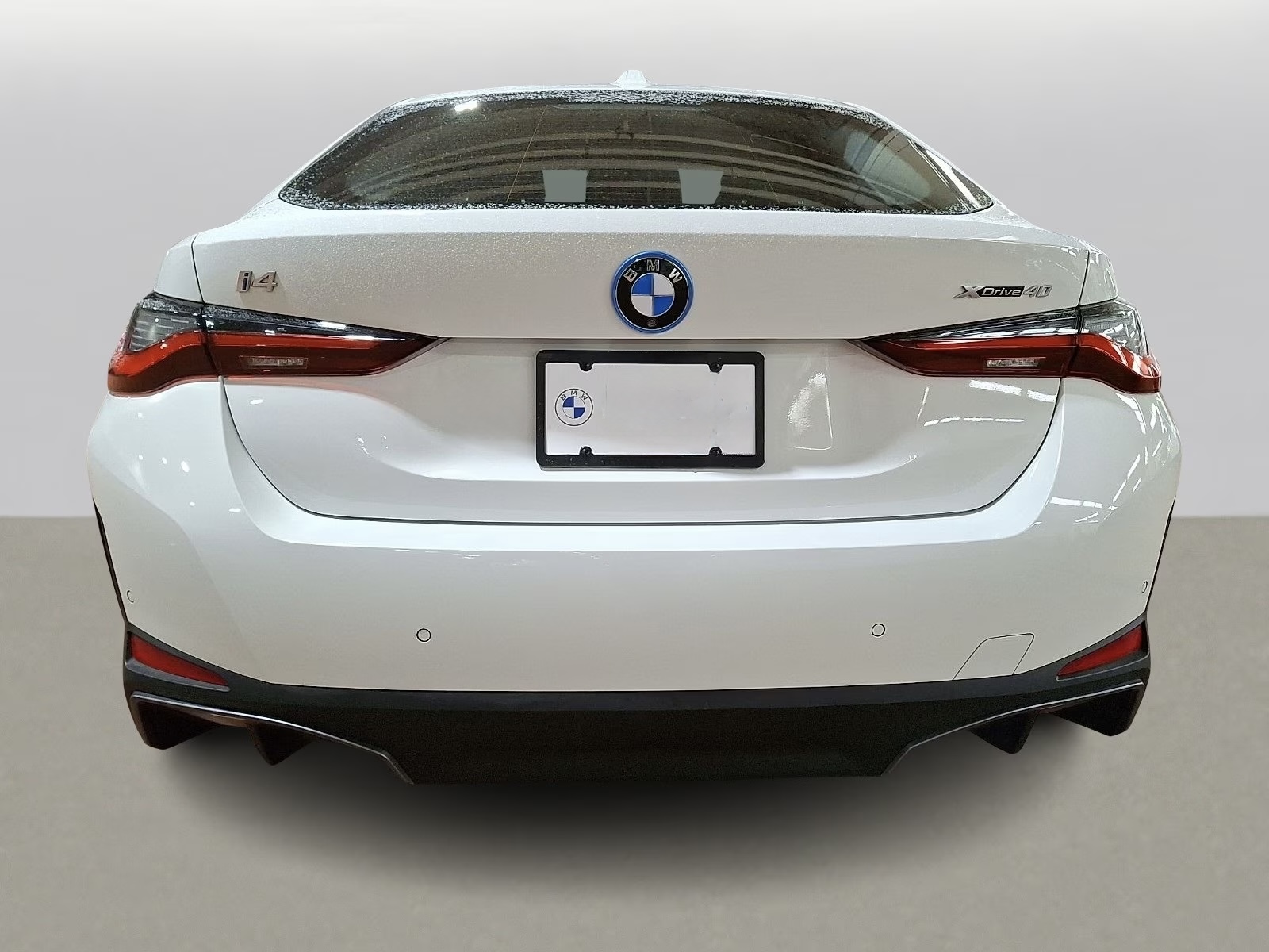 Used 2025 BMW i4 xDrive40i w/ Premium Package AWD/4WD image 2