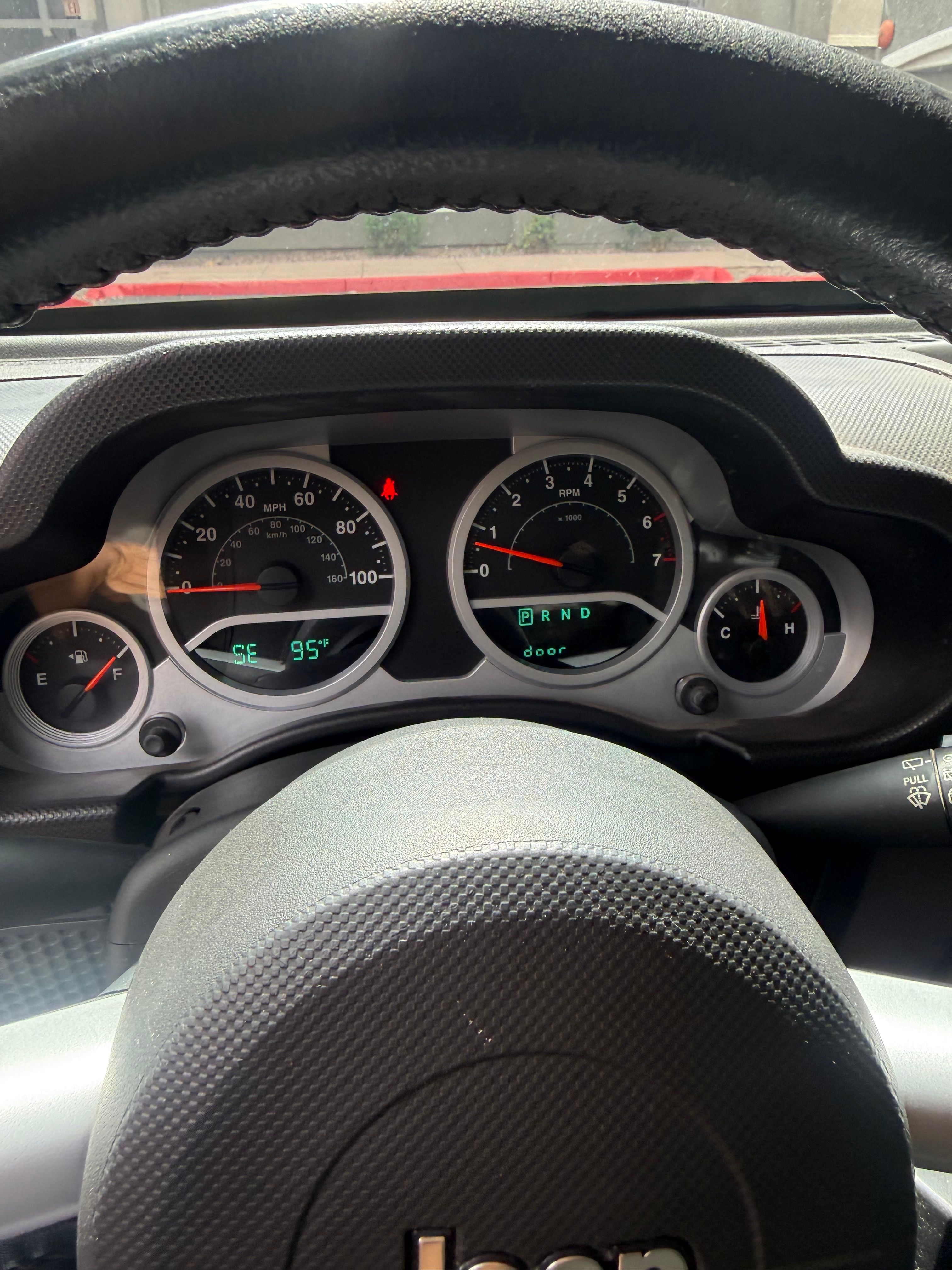 Used 2008 Jeep Wrangler Unlimited Sahara AWD/4WD image 6