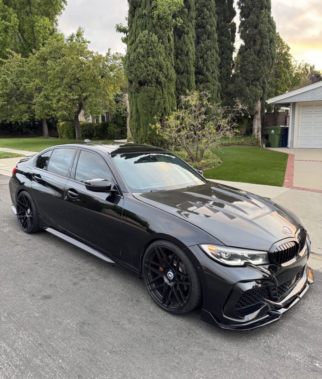 Used 2021 BMW 330i Sedan w/ Convenience Package RWD image 2