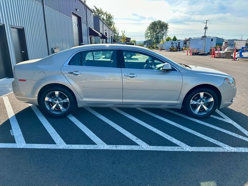 Used 2012 Chevrolet Malibu LT w/ Power Convenience Package FWD image 9