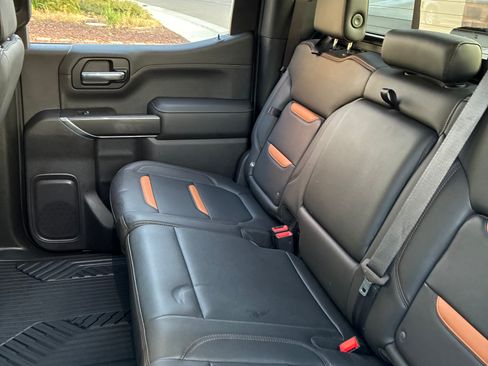 Used 2020 GMC Sierra 1500 AT4 w/ AT4 Premium Package AWD/4WD image 6