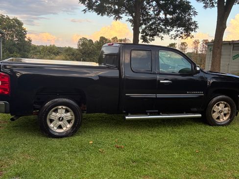 Used 2012 Chevrolet Silverado 1500 LT RWD image 5