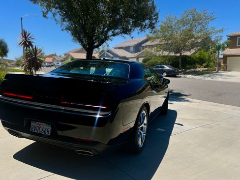 Used 2020 Dodge Challenger GT RWD image 5