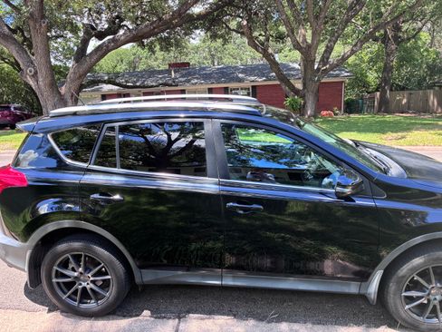 Used 2015 Toyota RAV4 Limited FWD image 12