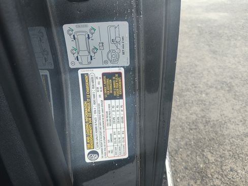 Used 2012 Volkswagen Beetle 2.0T image 9