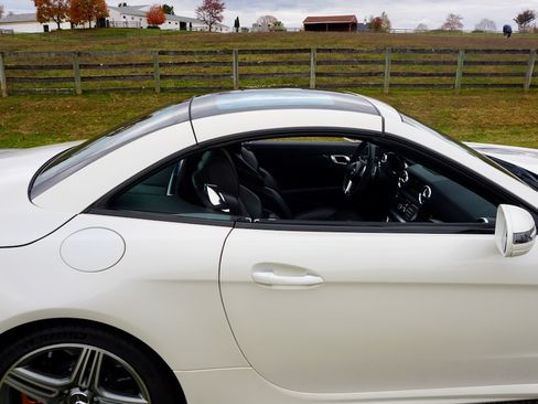 Used 2013 Mercedes-Benz SL 63 AMG image 18