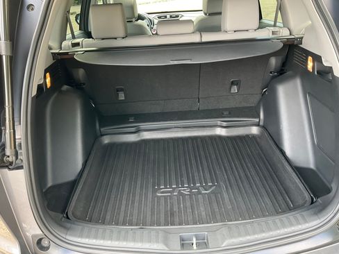 Used 2017 Honda CR-V Touring image 9