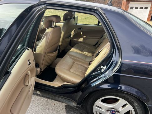 Used 2001 Saab 9-5 2.3T image 8