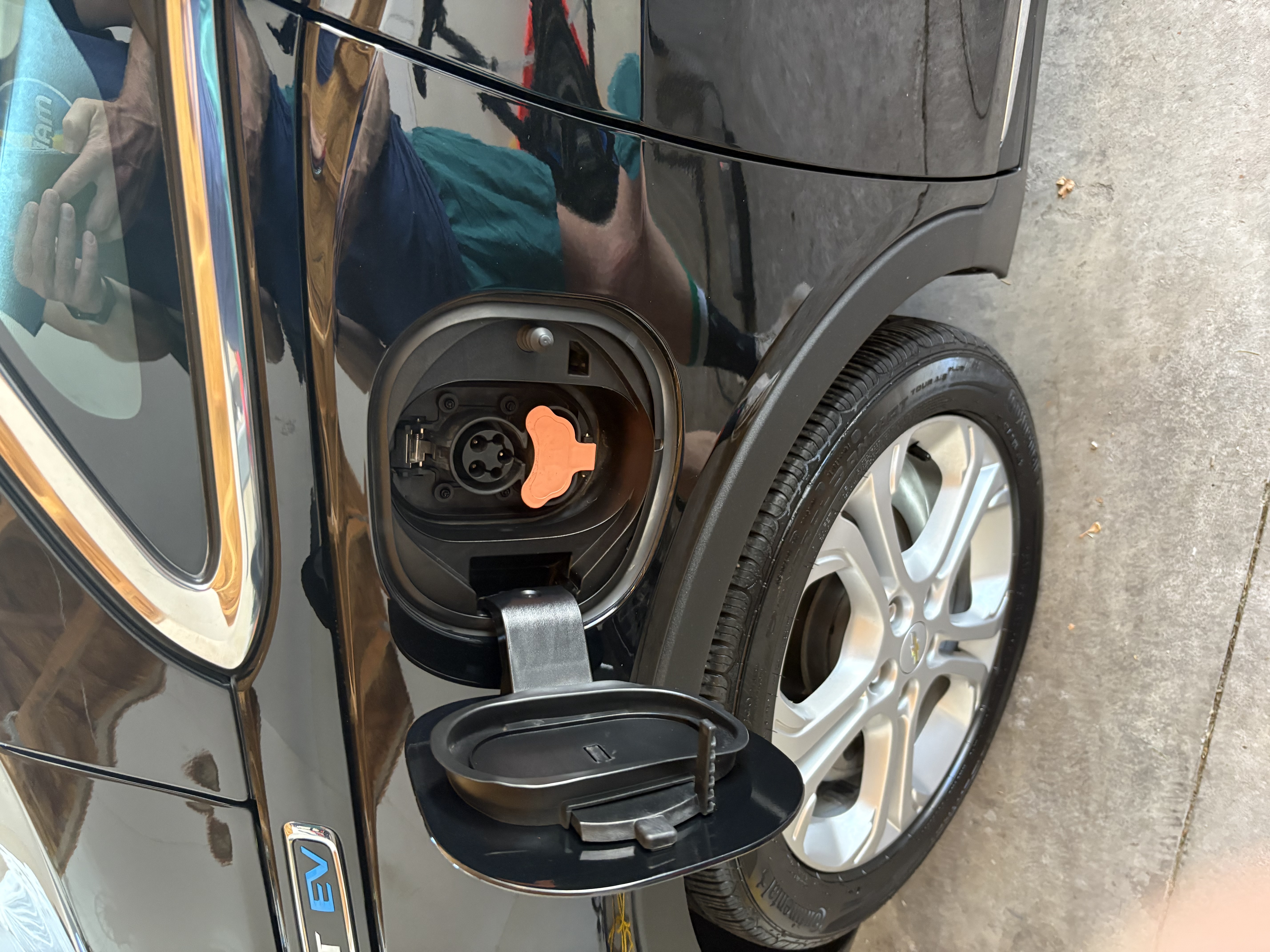 Used 2017 Chevrolet Bolt LT FWD image 10