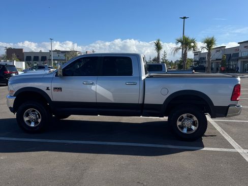 Used 2011 RAM 2500 SLT image 2