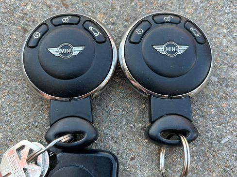Used 2014 MINI Cooper S FWD image 25