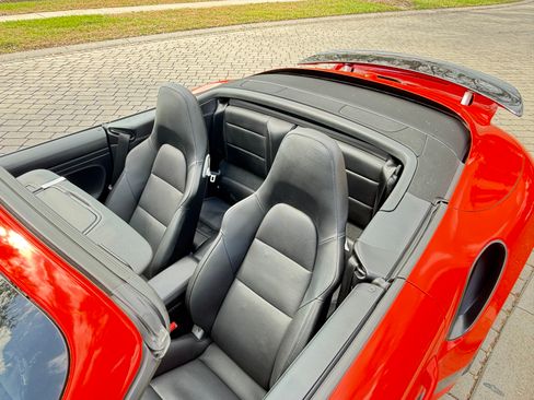 Used 2017 Porsche 911 Turbo S image 12