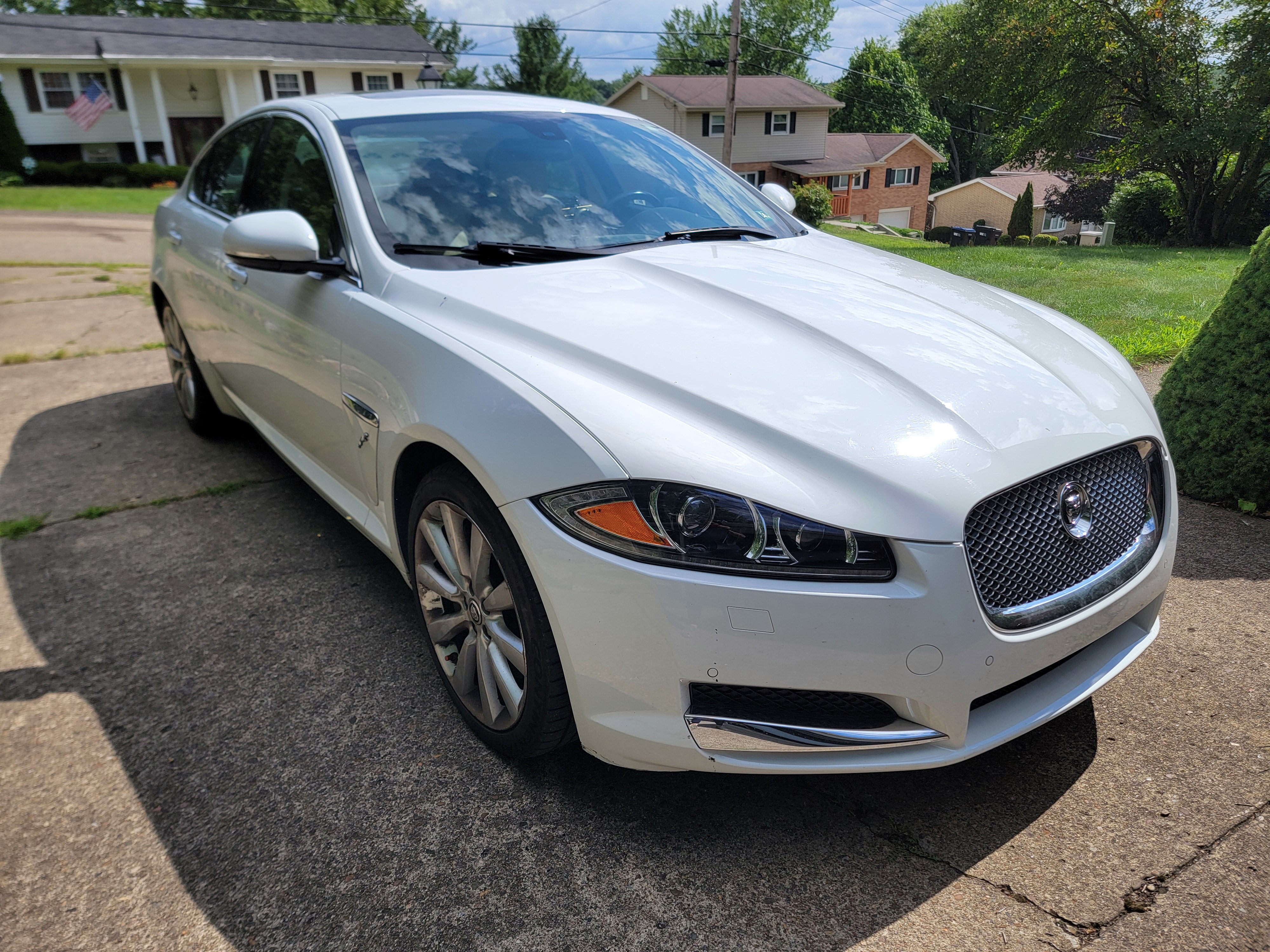 Used 2013 Jaguar XF 3.0 AWD/4WD image 1