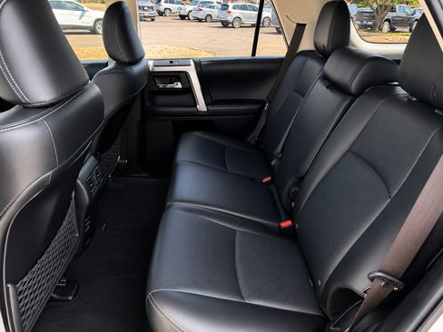 Used 2019 Toyota 4Runner Limited AWD/4WD image 10
