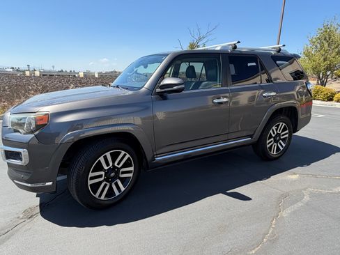 Used 2015 Toyota 4Runner Limited RWD image 2