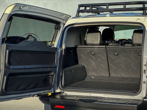 Used 2014 Toyota FJ Cruiser 4WD image 15