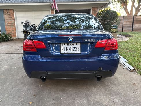 Used 2011 BMW 335i Convertible RWD image 8