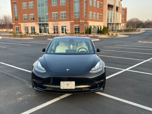 Used 2018 Tesla Model 3 Mid Range image 6