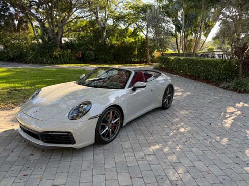 Used 2020 Porsche 911 Carrera 4S image 16