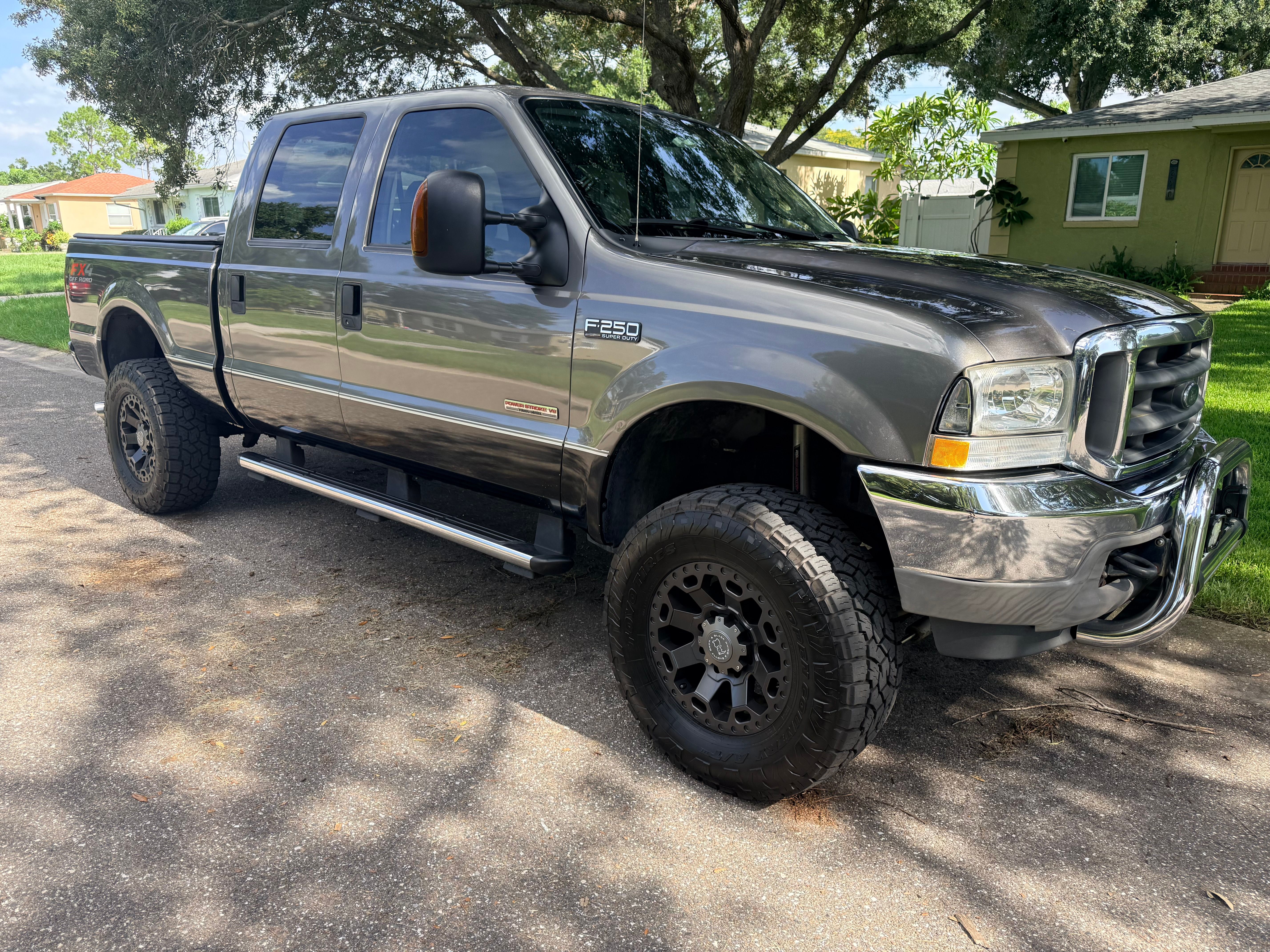 Used 2004 Ford F250 Lariat AWD/4WD image 4