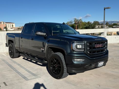 Used 2018 GMC Sierra 1500 SLT image 2