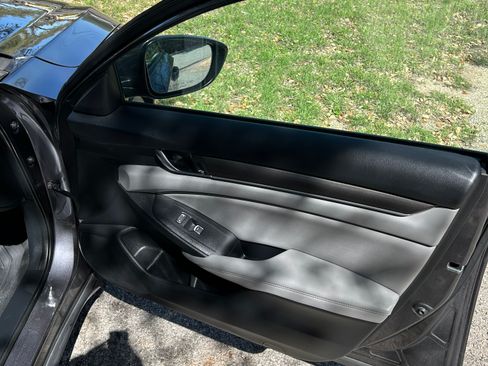 Used 2018 Honda Accord Hybrid image 23