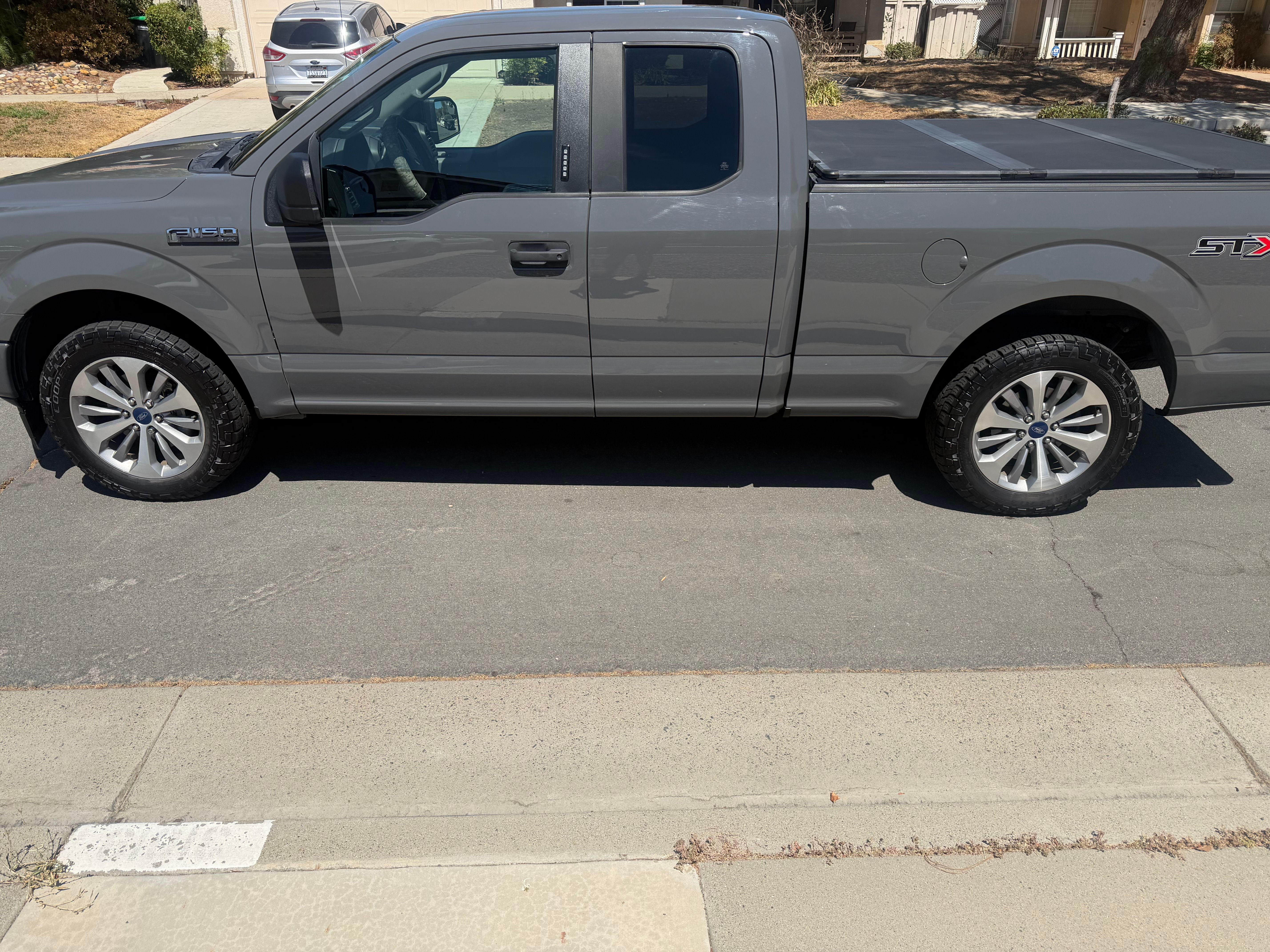 Used 2018 Ford F150 XL w/ Equipment Group 101A Mid RWD image 1