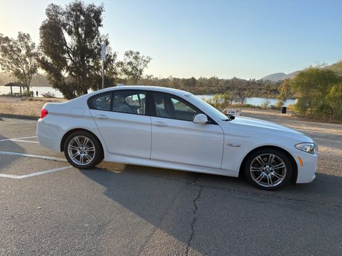 Used 2013 BMW 528i Sedan RWD image 4