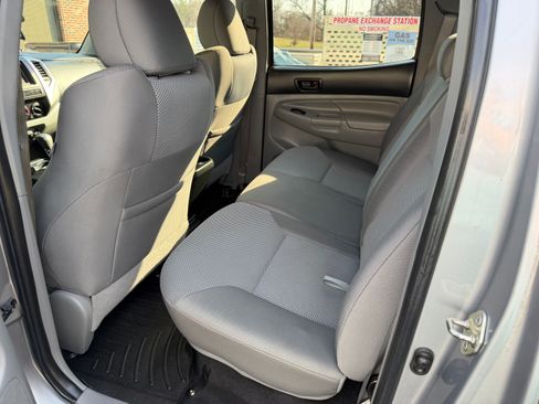 Used 2014 Toyota Tacoma 4x4 Double Cab w/ TRD Sport Package image 24