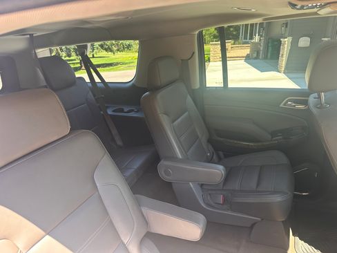 Used 2016 GMC Yukon XL Denali w/ Open Road Package AWD/4WD image 11