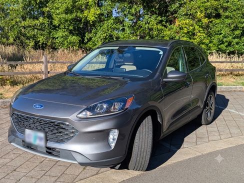 Used 2021 Ford Escape SEL FWD image 1
