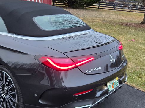 Used 2024 Mercedes-Benz CLE 450 4MATIC Cabriolet image 5