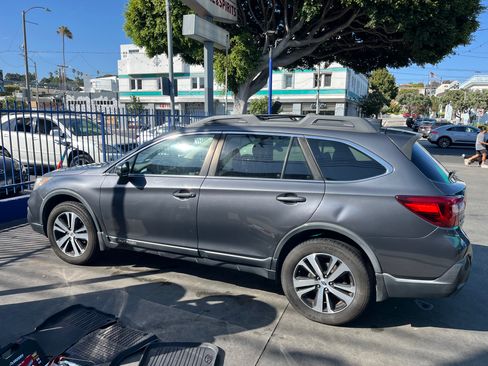 Used 2019 Subaru Outback 2.5i Limited w/ Protection Package #1 AWD/4WD image 5