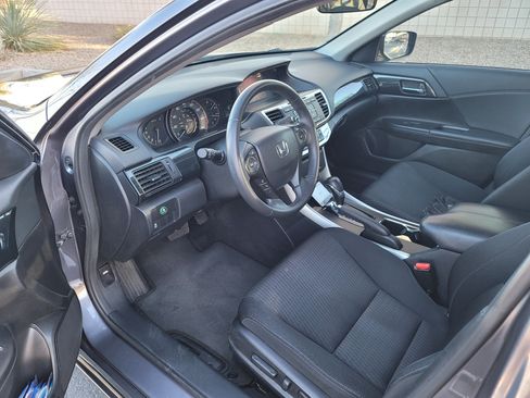 Used 2014 Honda Accord Sport image 8