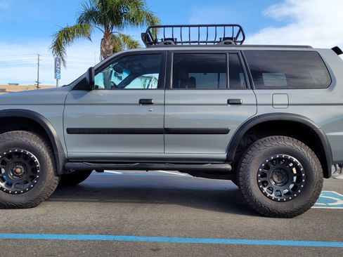 Used 2000 Mitsubishi Montero Sport LS image 8
