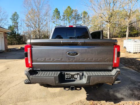 Used 2023 Ford F350 Lariat w/ Lariat Ultimate Package image 11