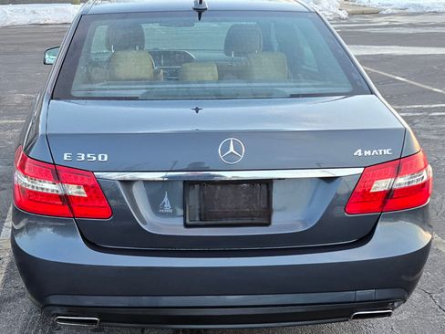 Used 2011 Mercedes-Benz E 350 4MATIC Sedan image 4