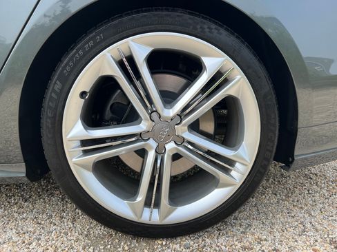 Used 2015 Audi S8 image 10